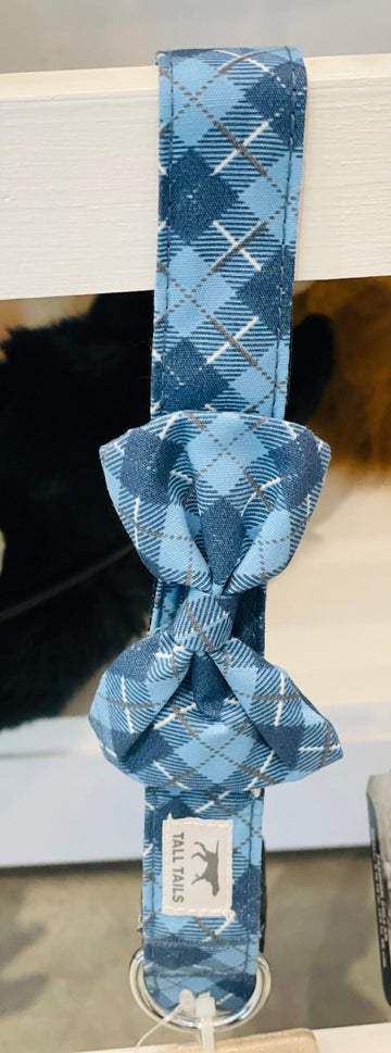 Blue bowtie collar for dogs