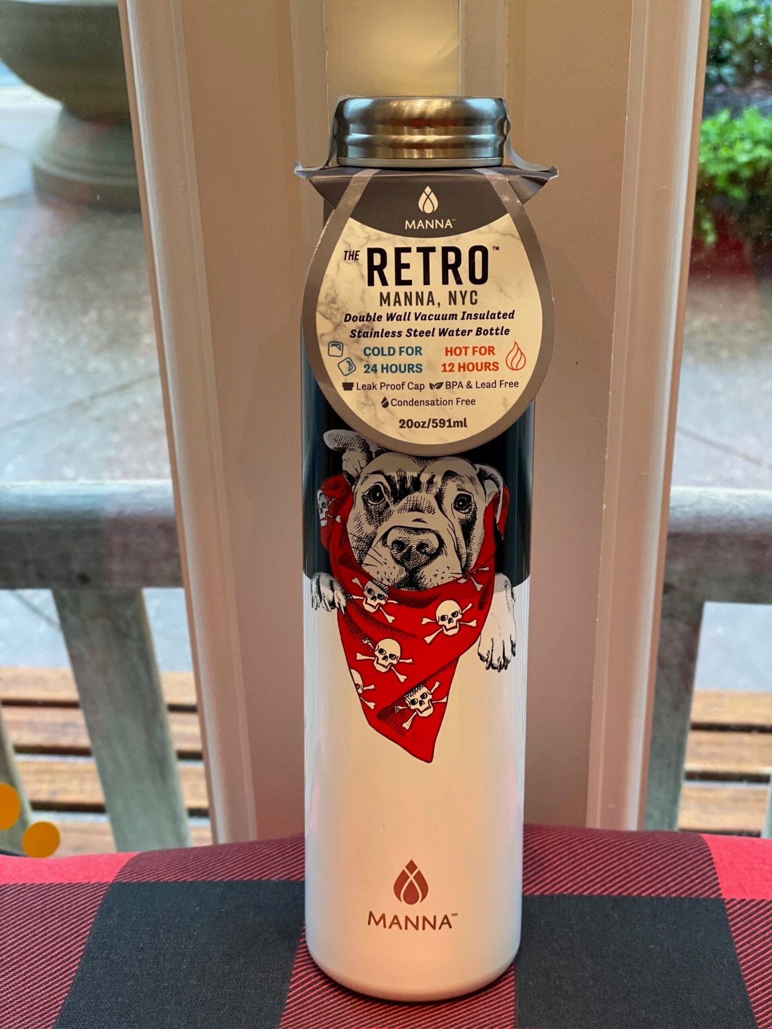 Water Bottle Manna 18oz - White/Bulldog - Gussied Up Pet Boutique